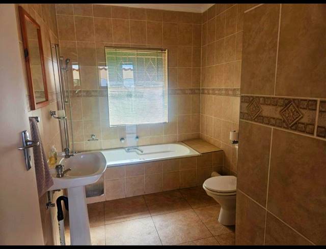3 BEDROOM HOUSE FOR SALE IN GLENVISTA